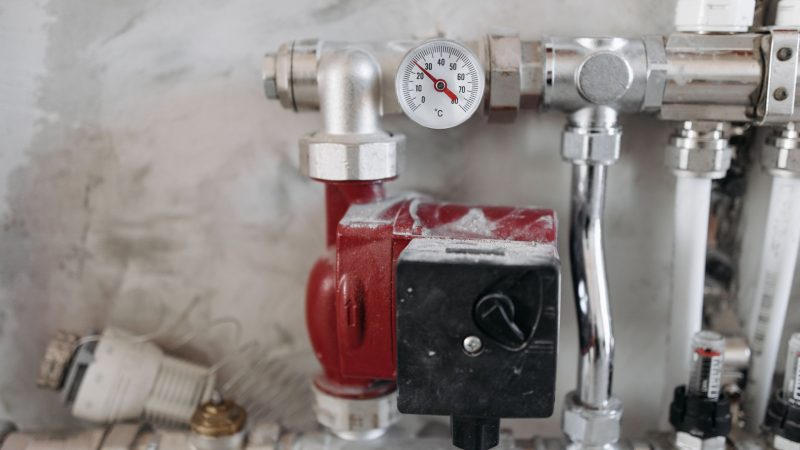 How to Set a Pressure Switch: Adjusting Cut-In and Cut-Out
