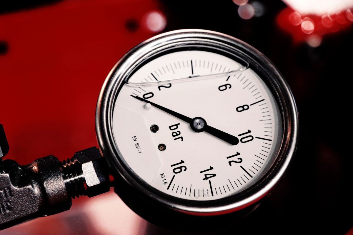 Low Water Pressure vs Air in Pipes: How to Tell the Difference