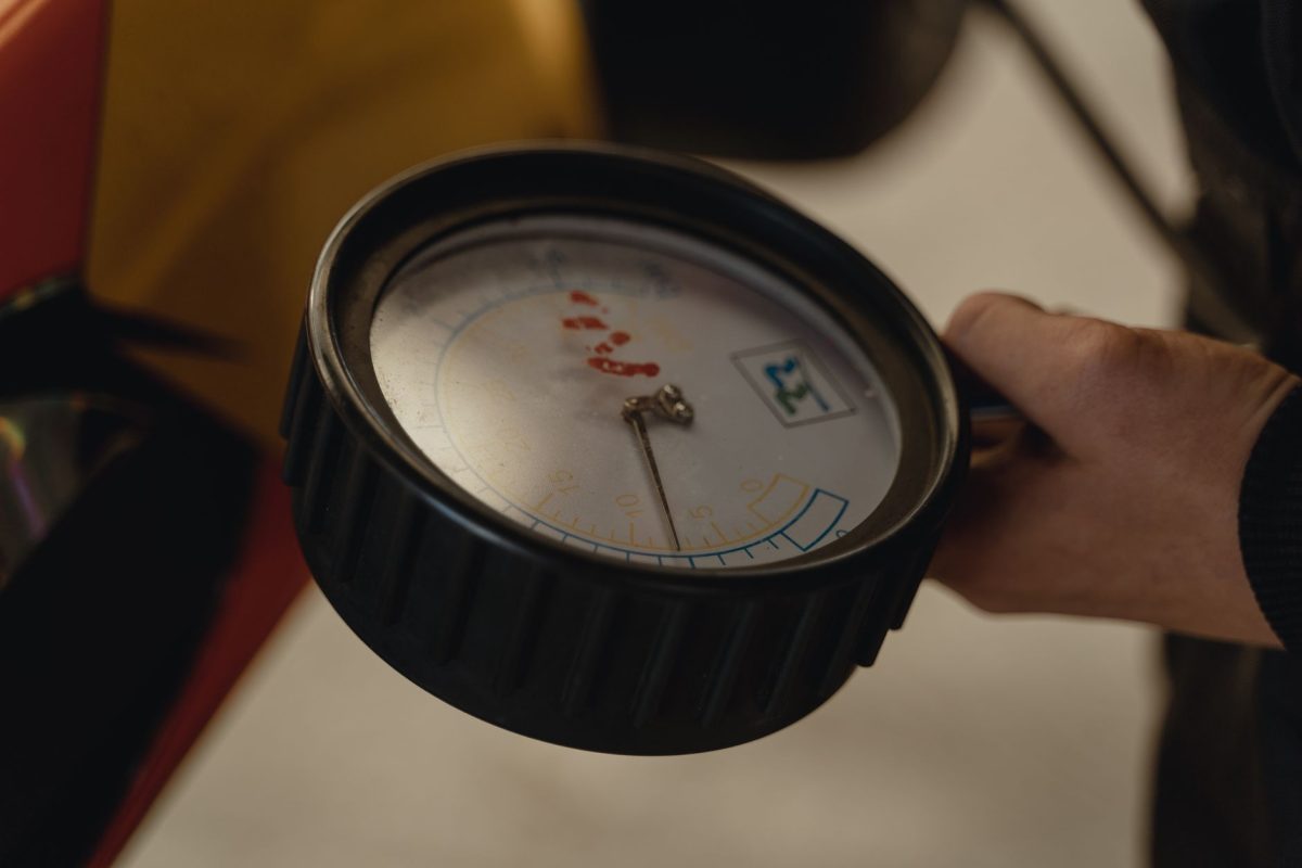 Low Water Pressure vs Air in Pipes: How to Tell the Difference