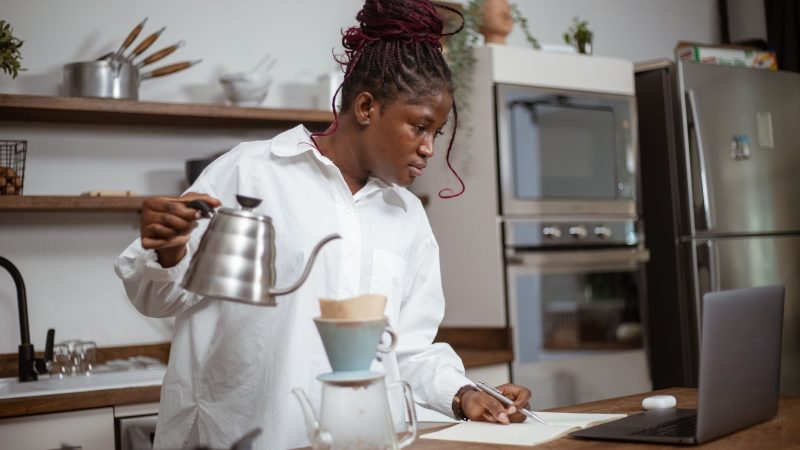Water Filter Myths vs Facts: What Actually Cleans Your Water