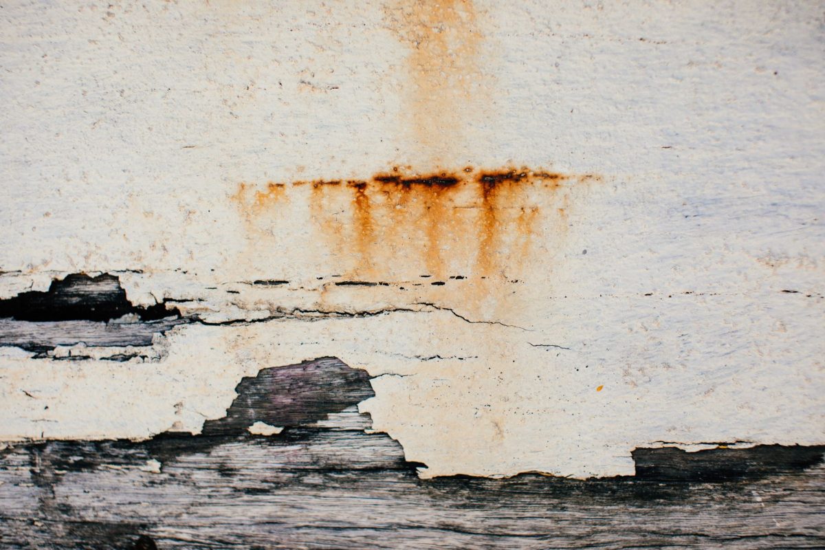 Iron in Well Water: Signs, Tests, and Stains